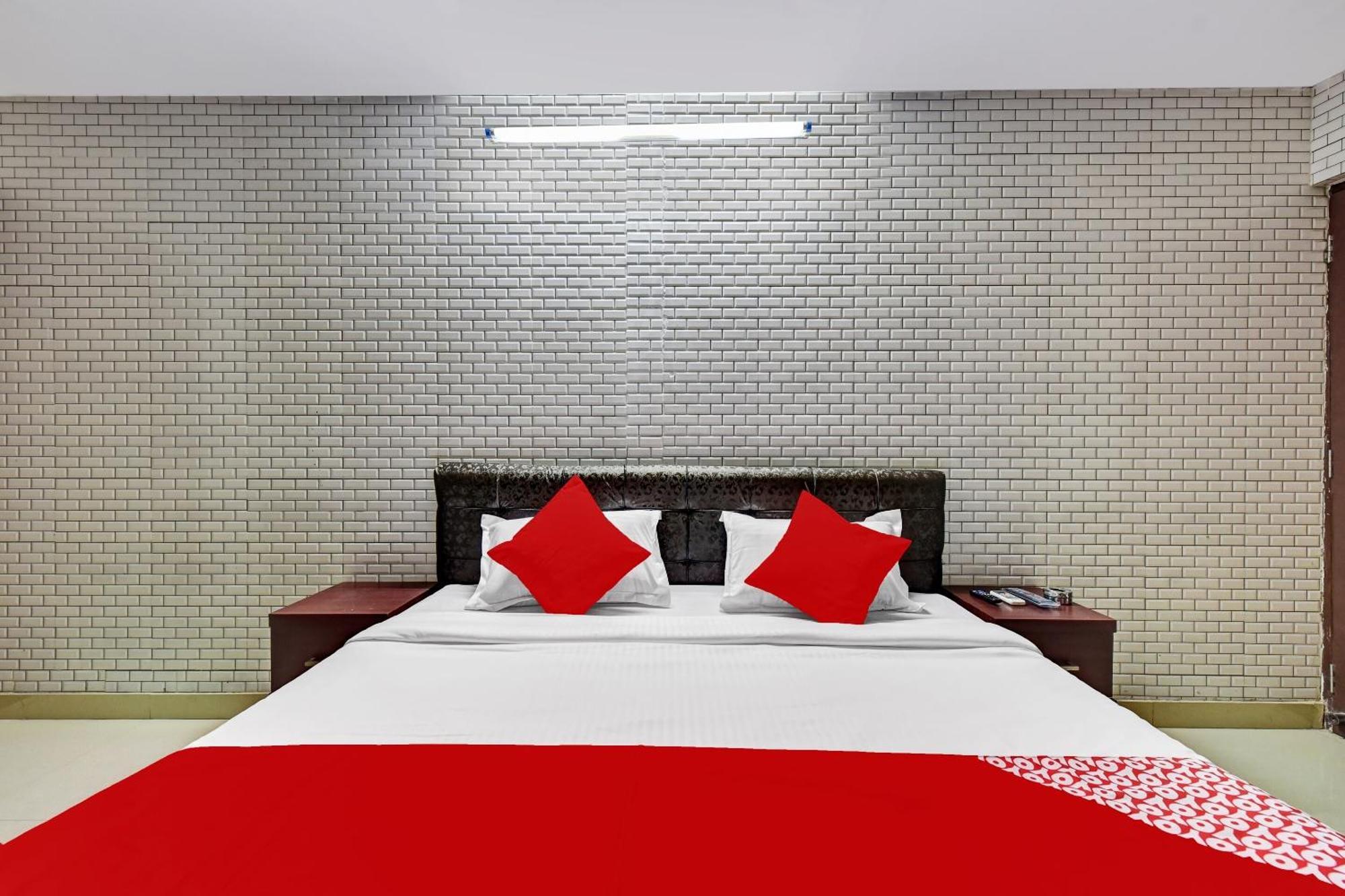Hotel O Eleven Hotel & Banquet Kota  Extérieur photo
